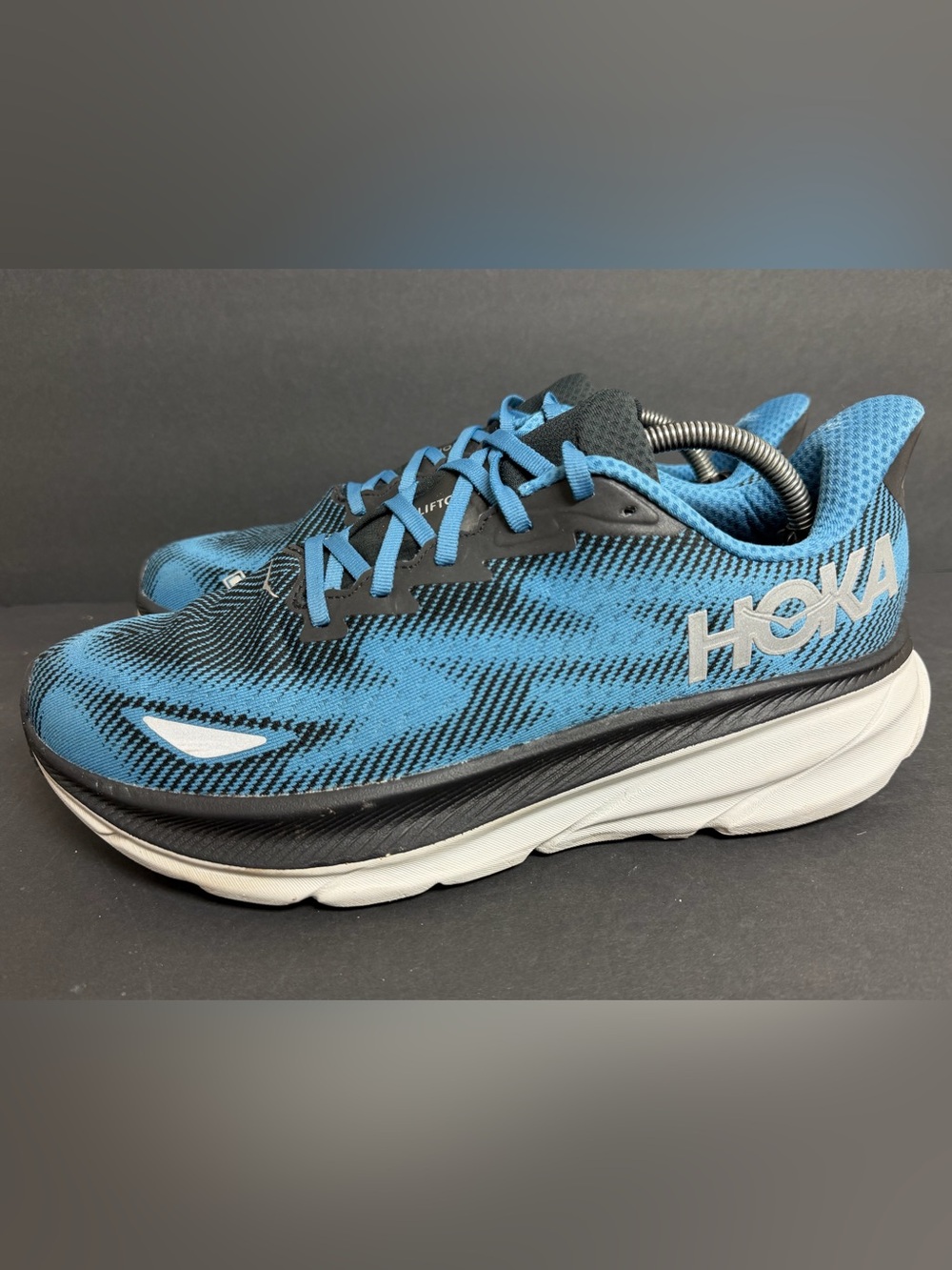 HOKA Clifton 9 GORE-TEX Blue Shoes Mens Size 11 D Sneakers BARELY WORN